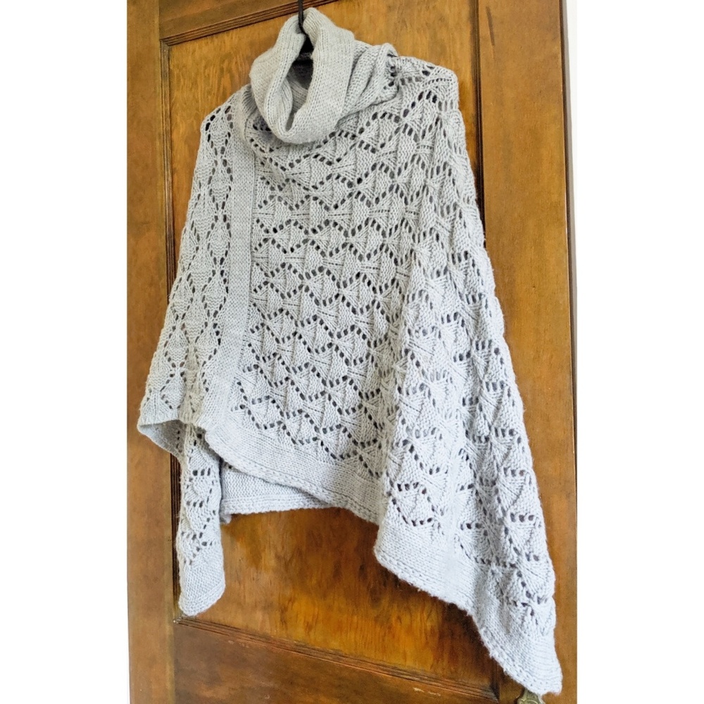 Stambecco Cowl Neck Poncho, Made in Italy - Picture 7 of 7